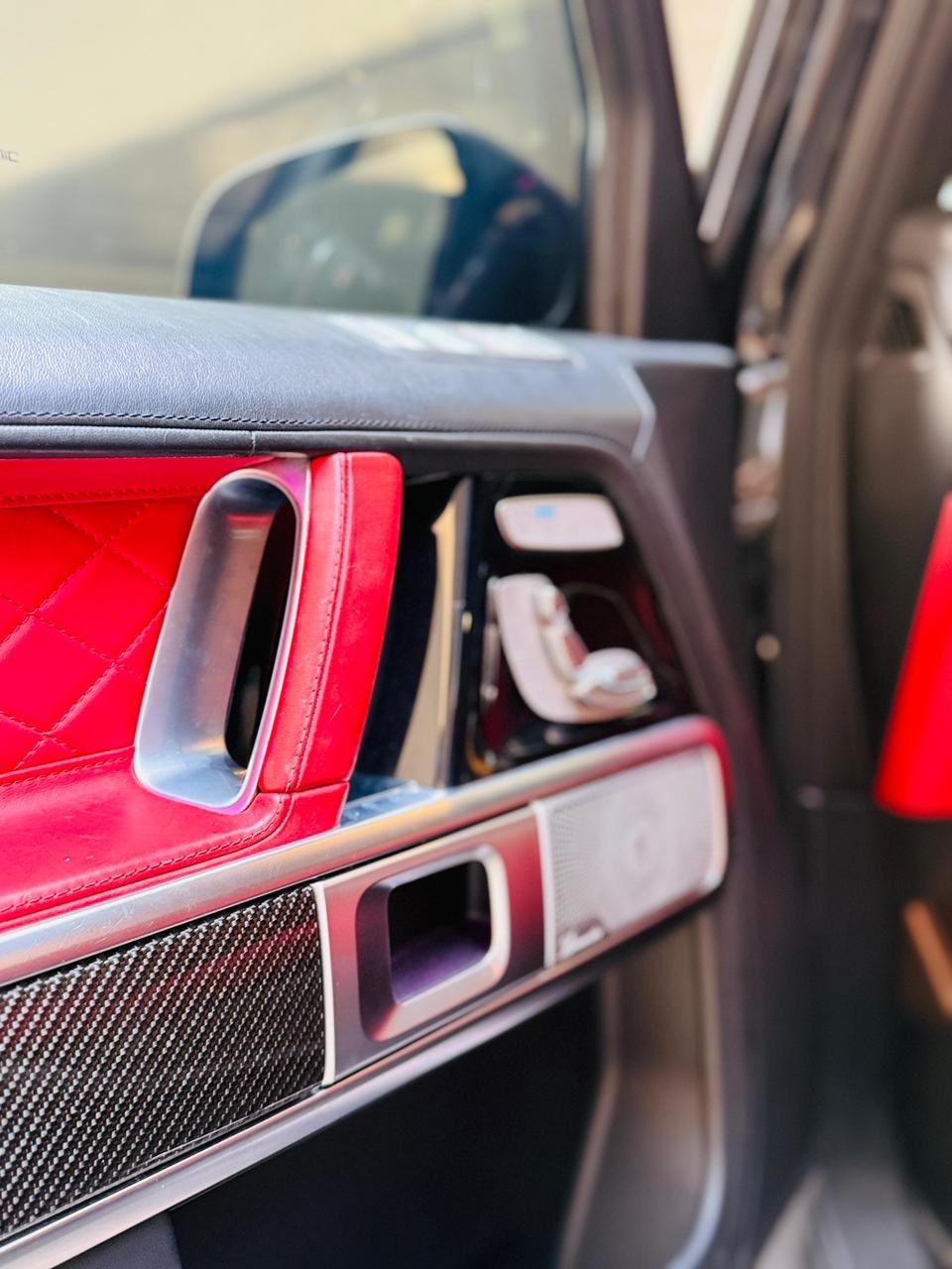 Mercedes-Benz G63 2023