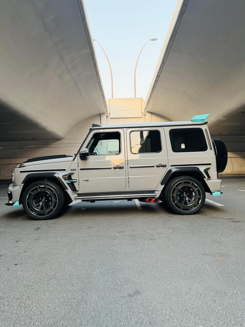 Mercedes-Brabus-G900 Rocket