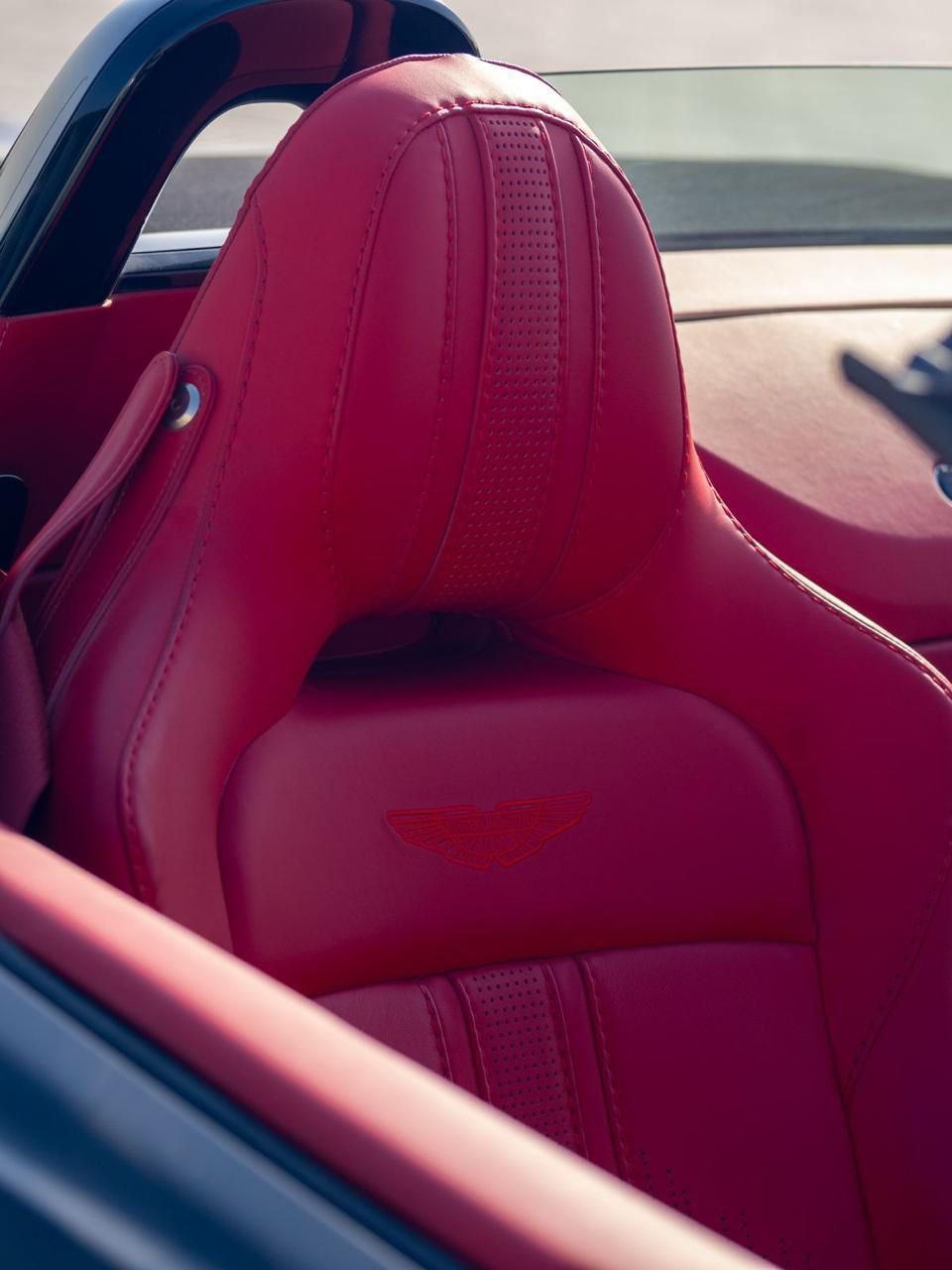 Aston Martin Vantage