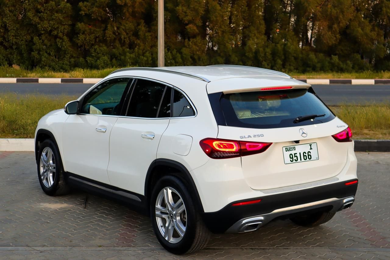 Mercedes-Benze GLA 250